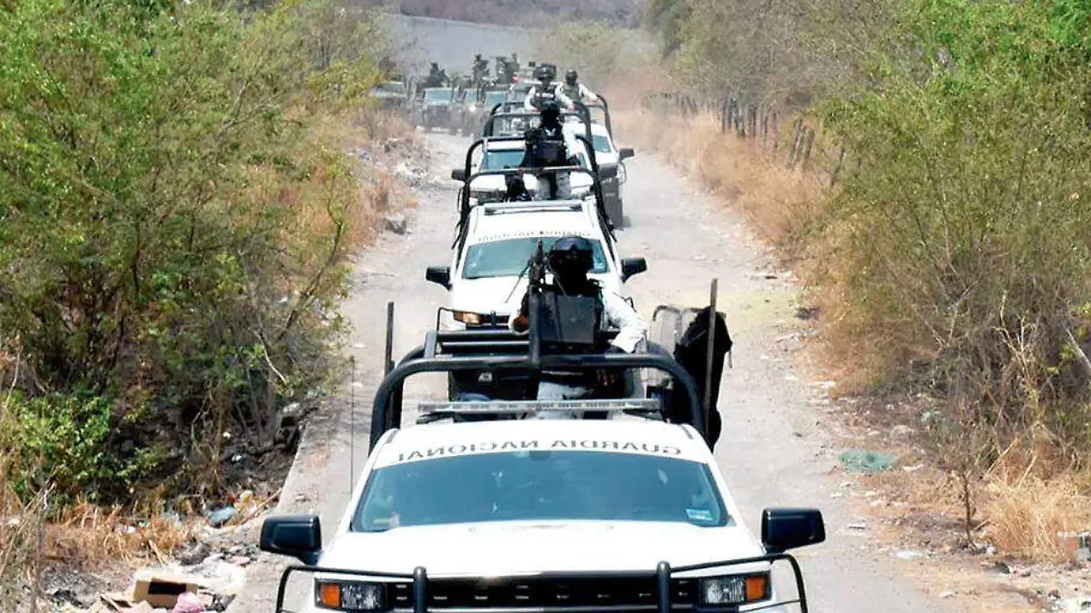 Elementos de la Guardia Nacional y del Ejército